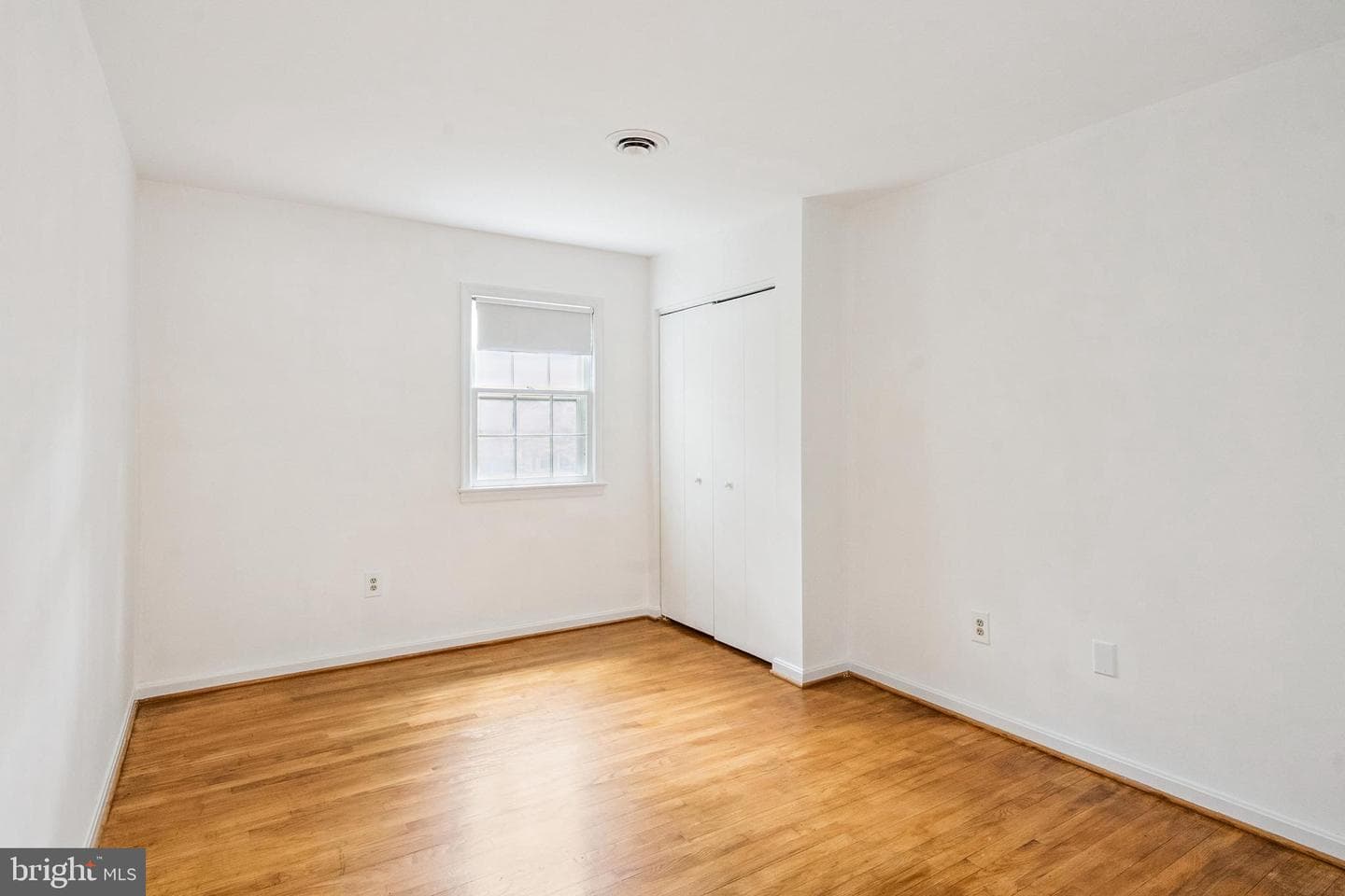 437 Glyndon Street NE photo 39