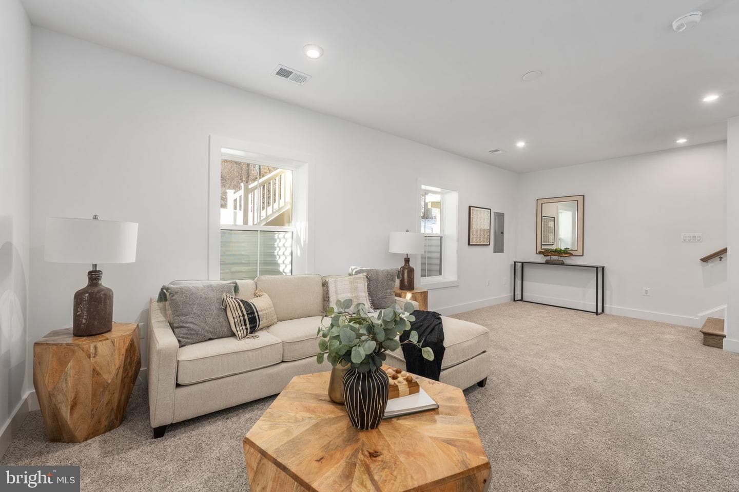9424 Dandelion Drive photo 9