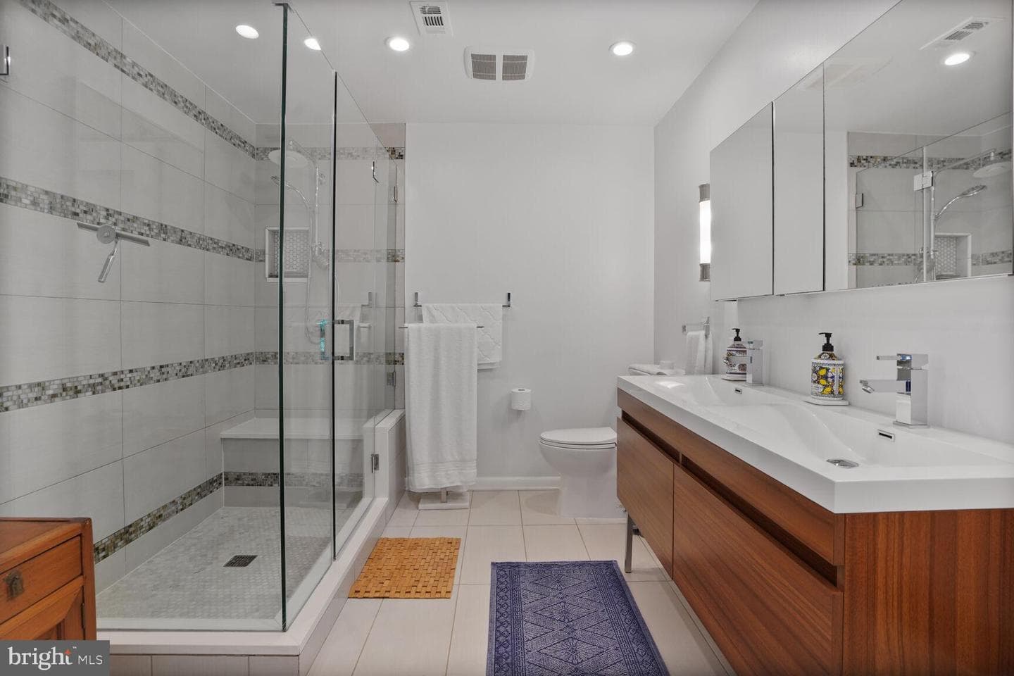 2034 Lakebreeze Way photo 39