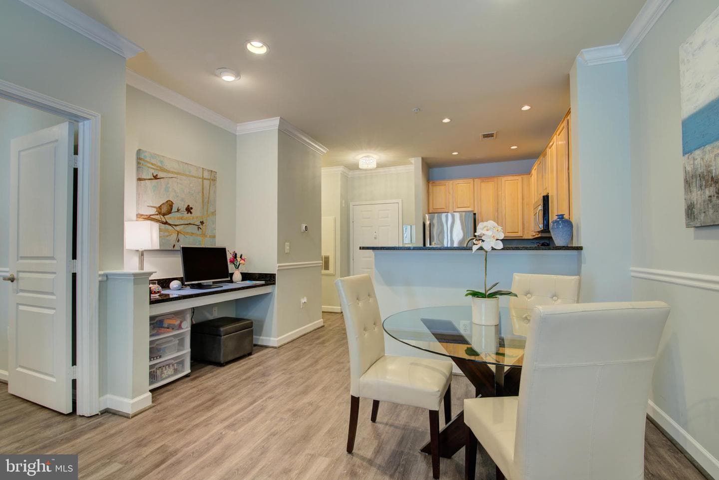 12000 Market Street #140 photo 2