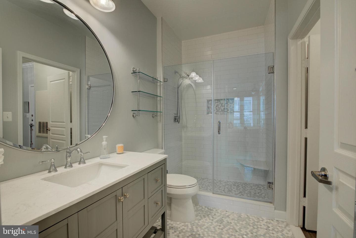 12000 Market Street #140 photo 7