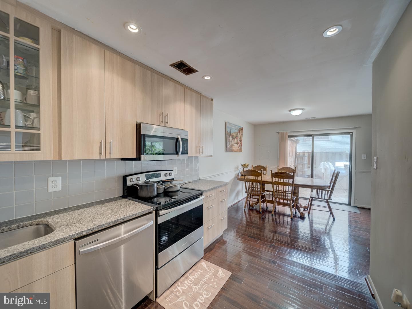 5674 Oak Tanager Court photo 8
