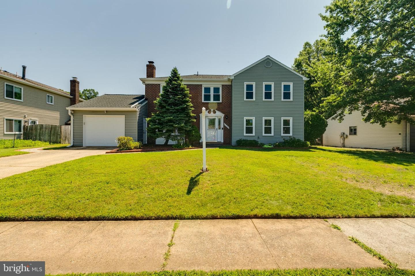 2205 Farougi Court photo 2