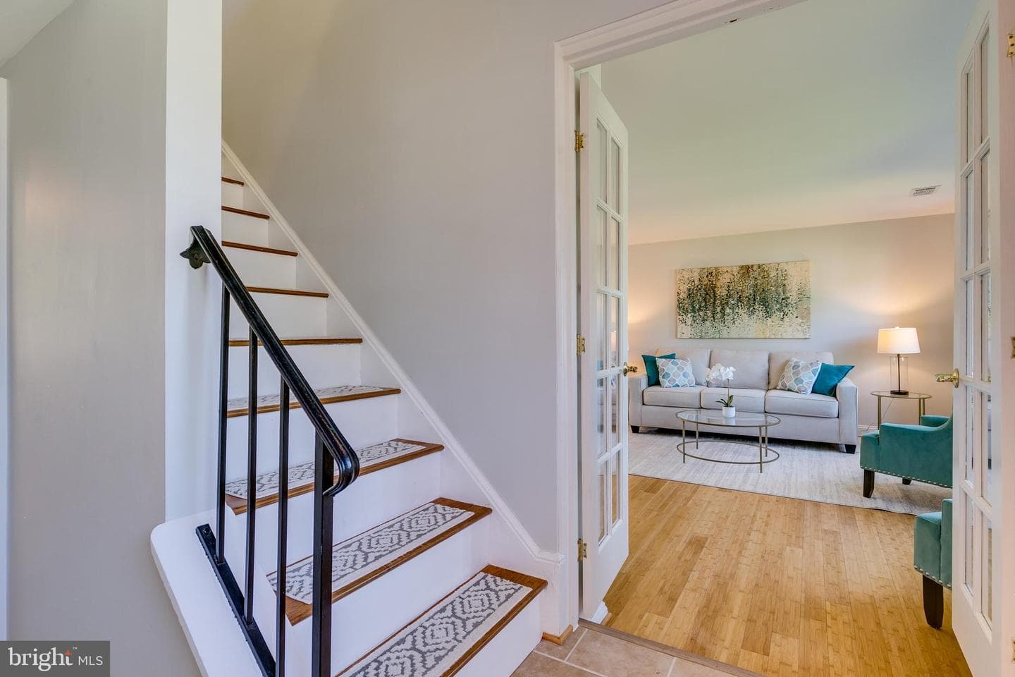 2205 Farougi Court photo 3