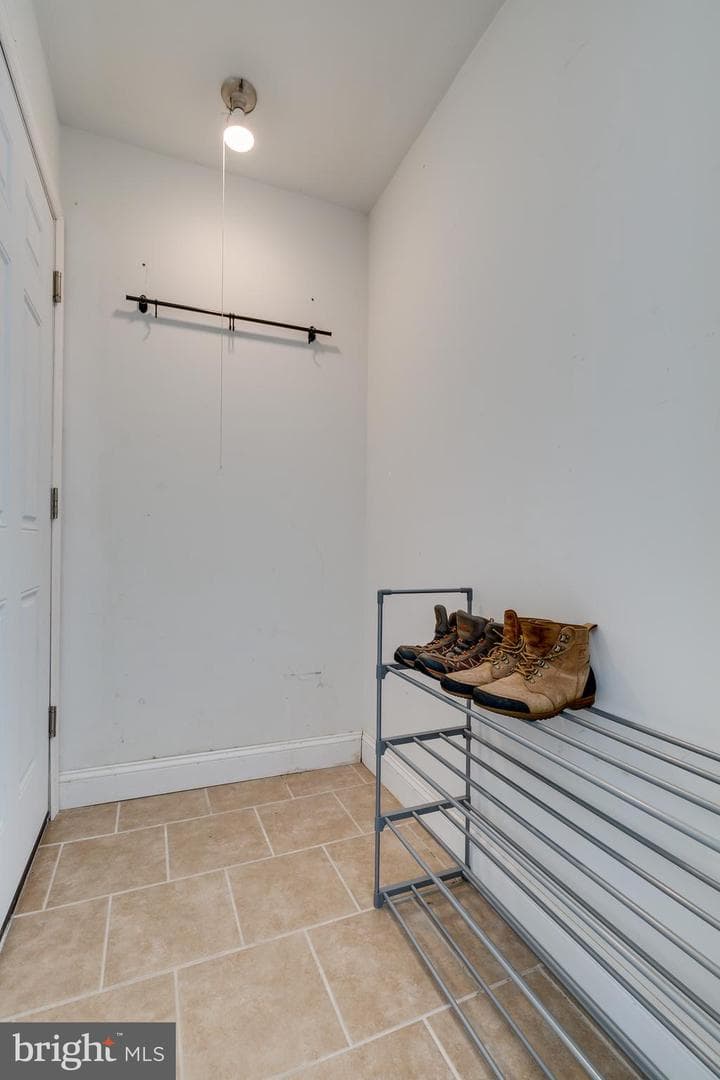 2205 Farougi Court photo 37