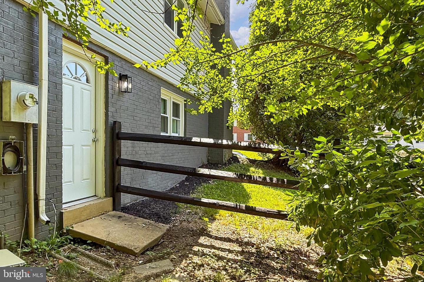 6500 Rivington photo 43