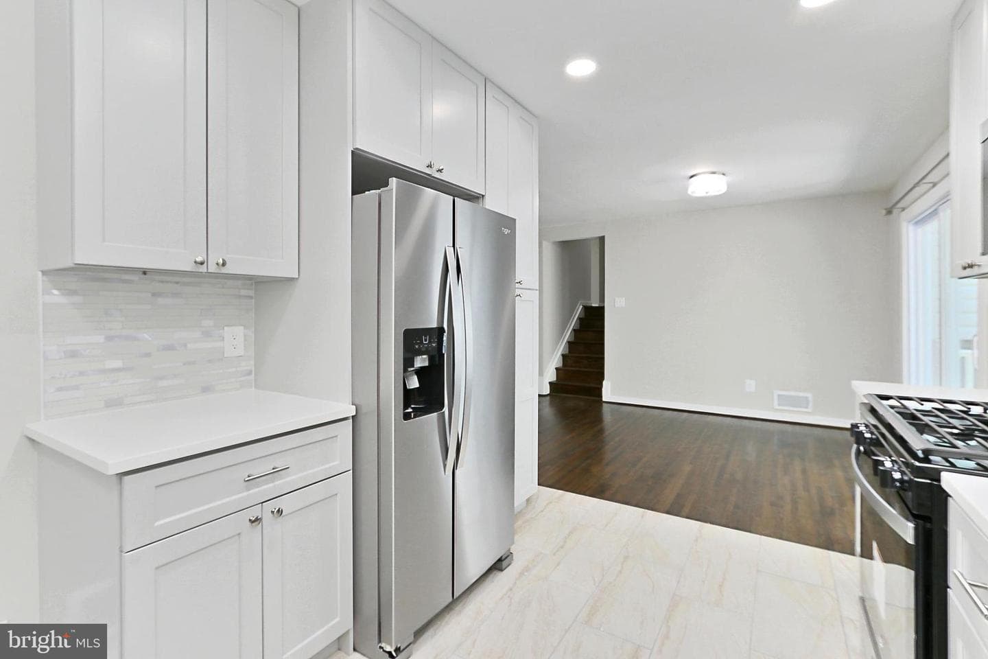 6500 Rivington photo 7