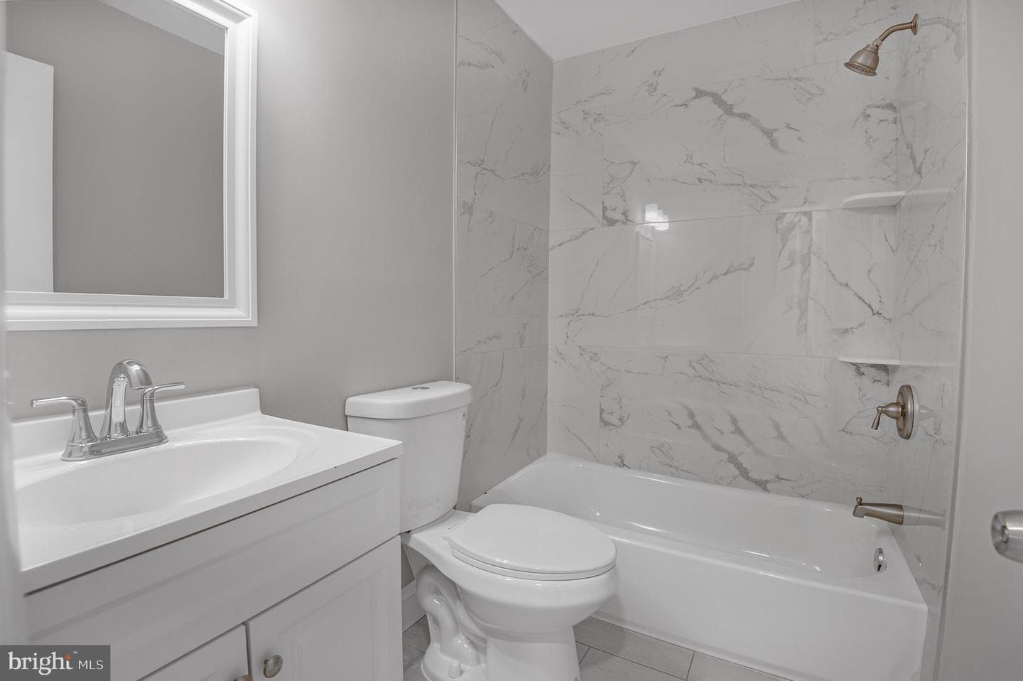 9084 Arlington Boulevard photo 13