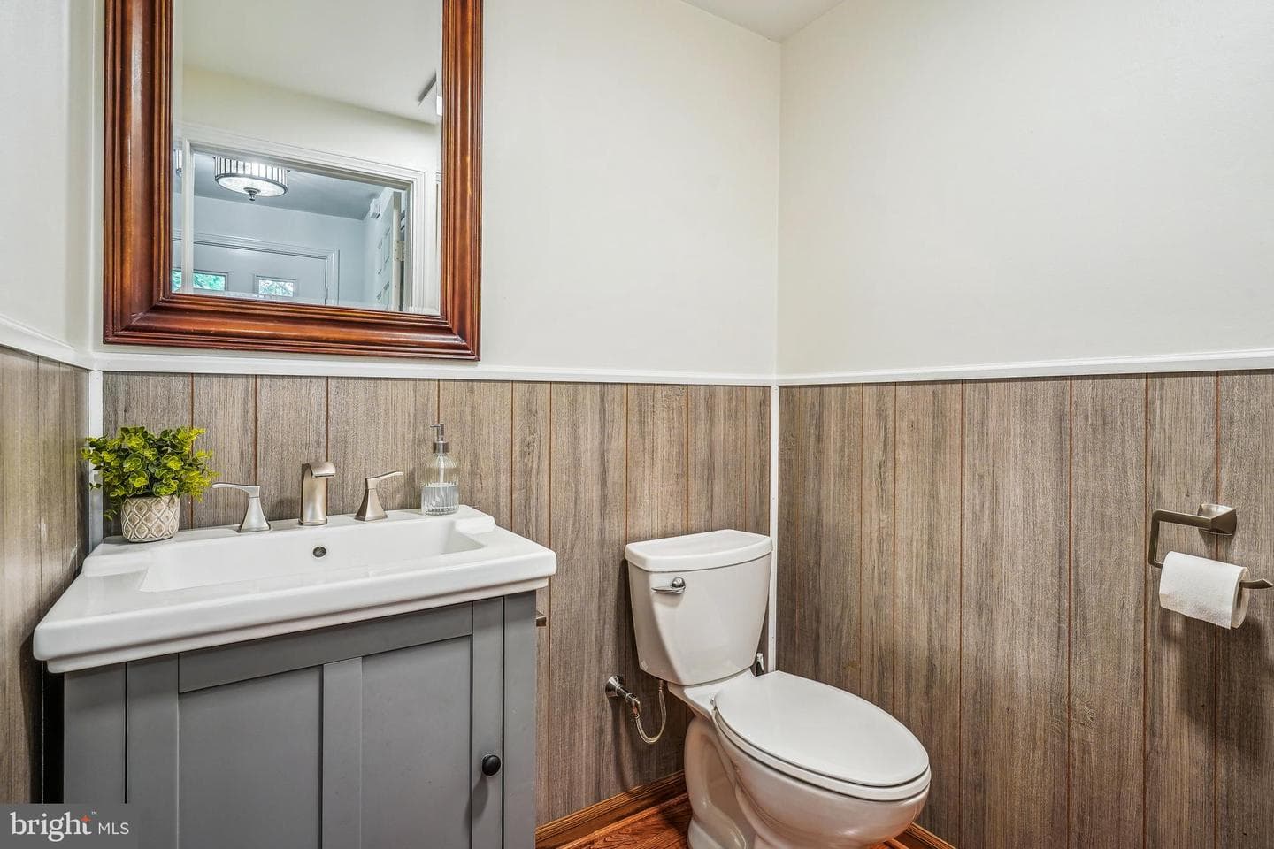 8901 Gutman Court photo 11
