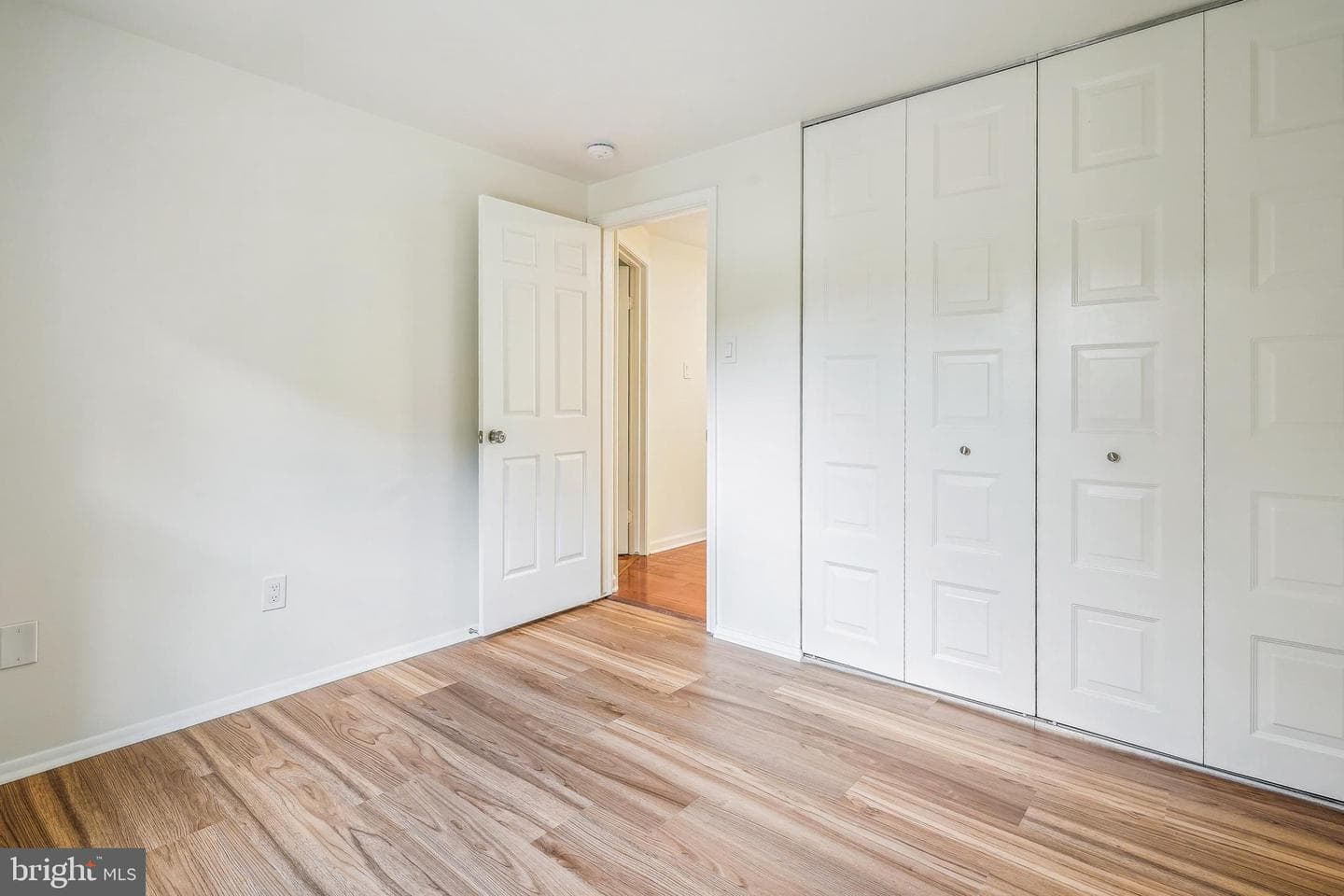 8901 Gutman Court photo 40