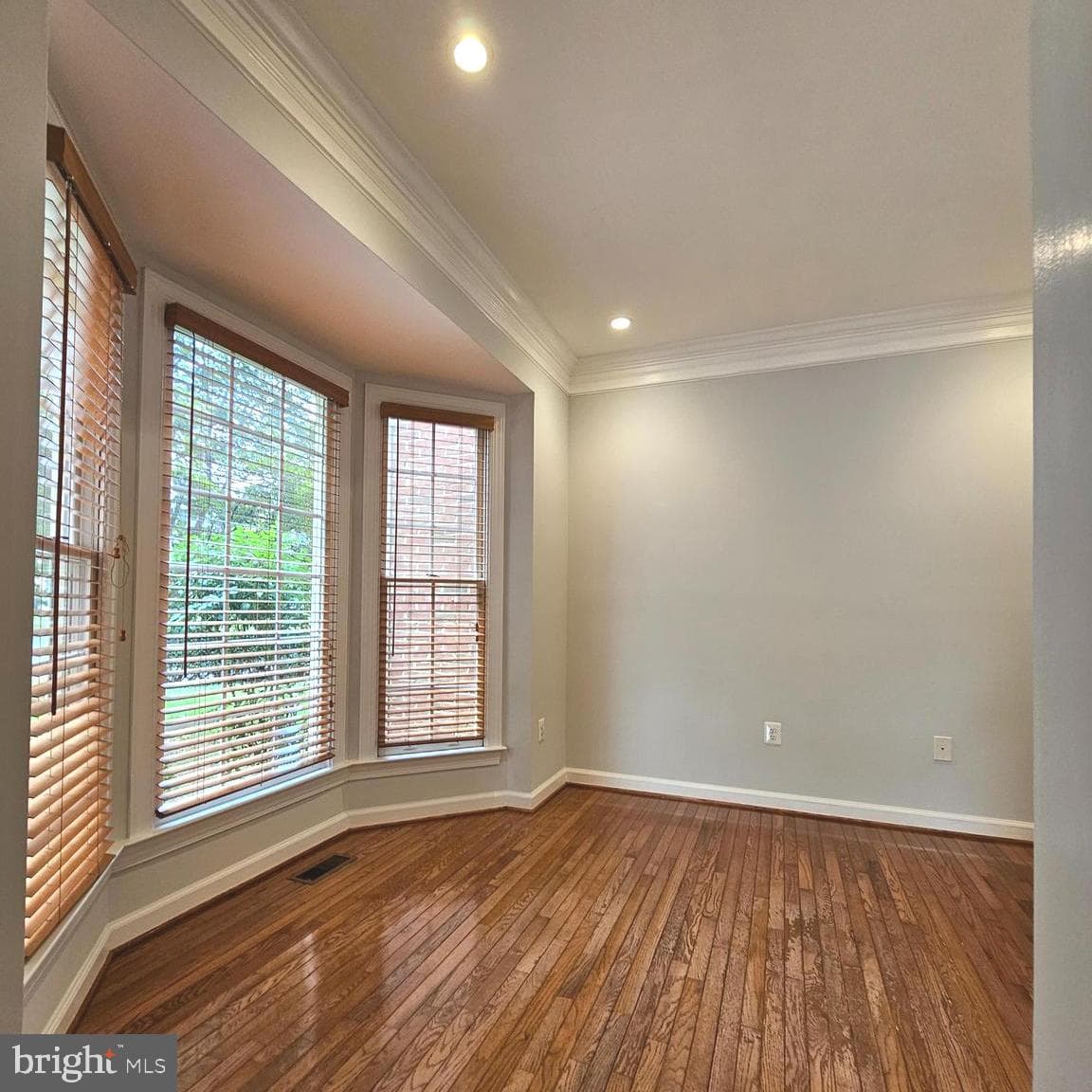5267 Tractor Lane photo 3