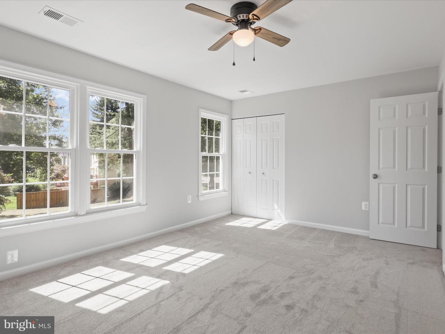 4435 Holly Avenue photo 14