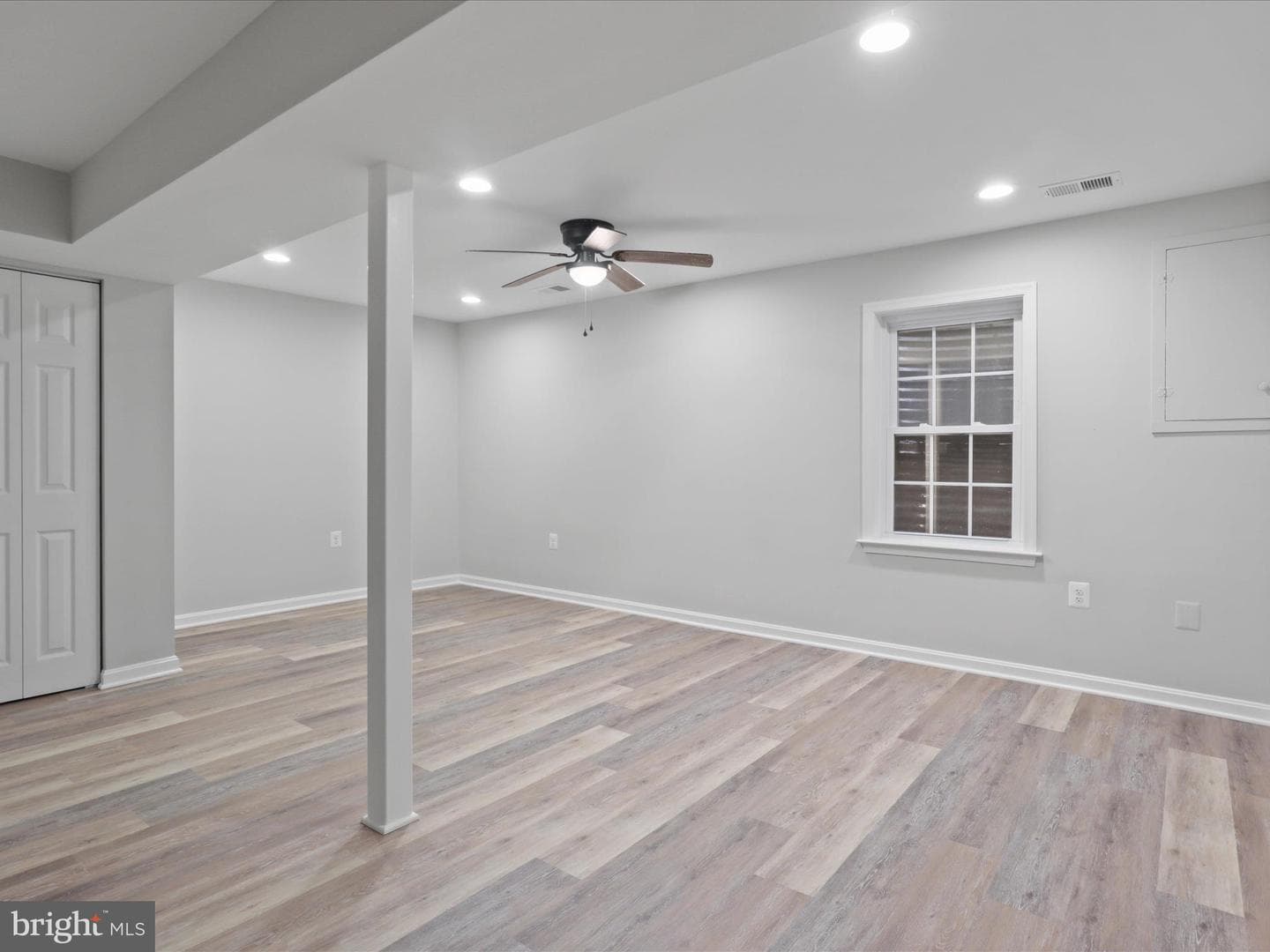 4435 Holly Avenue photo 26