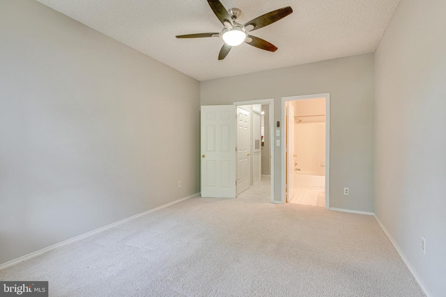 4405 Fair Stone Drive #201 photo 23