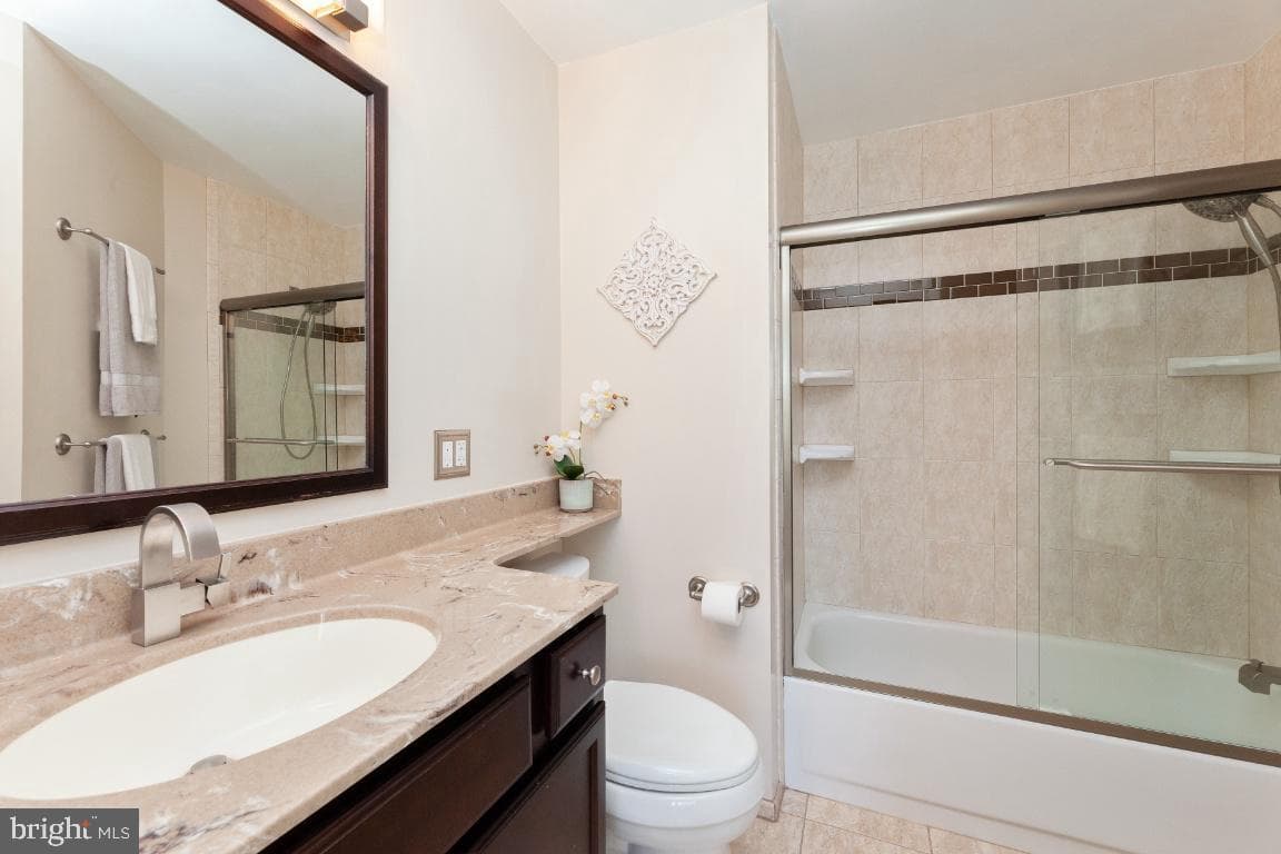 6033 Lands End Lane photo 18