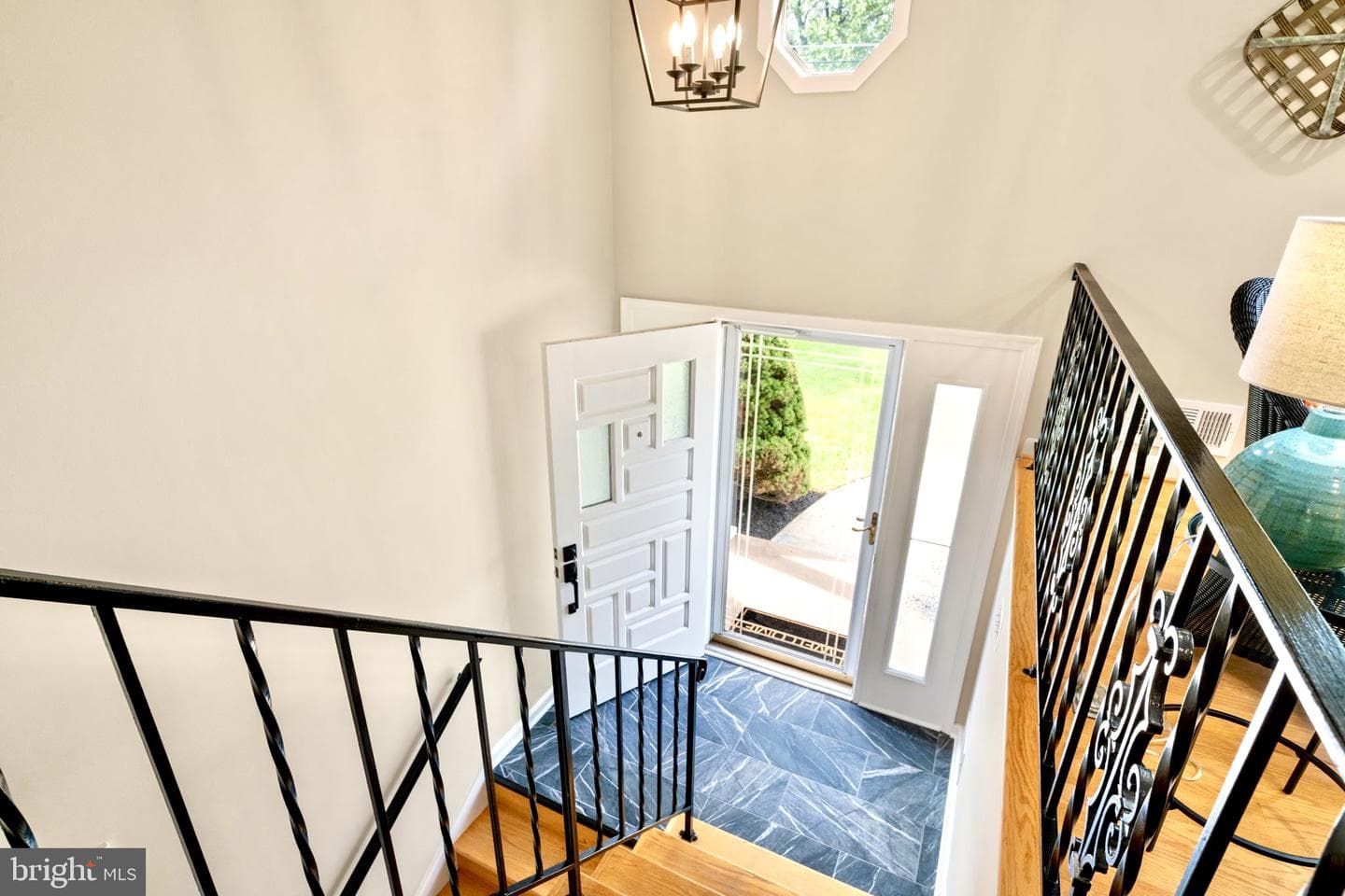 2811 Elsmore Street photo 28