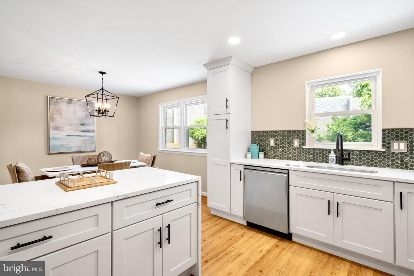 2811 Elsmore Street photo 3