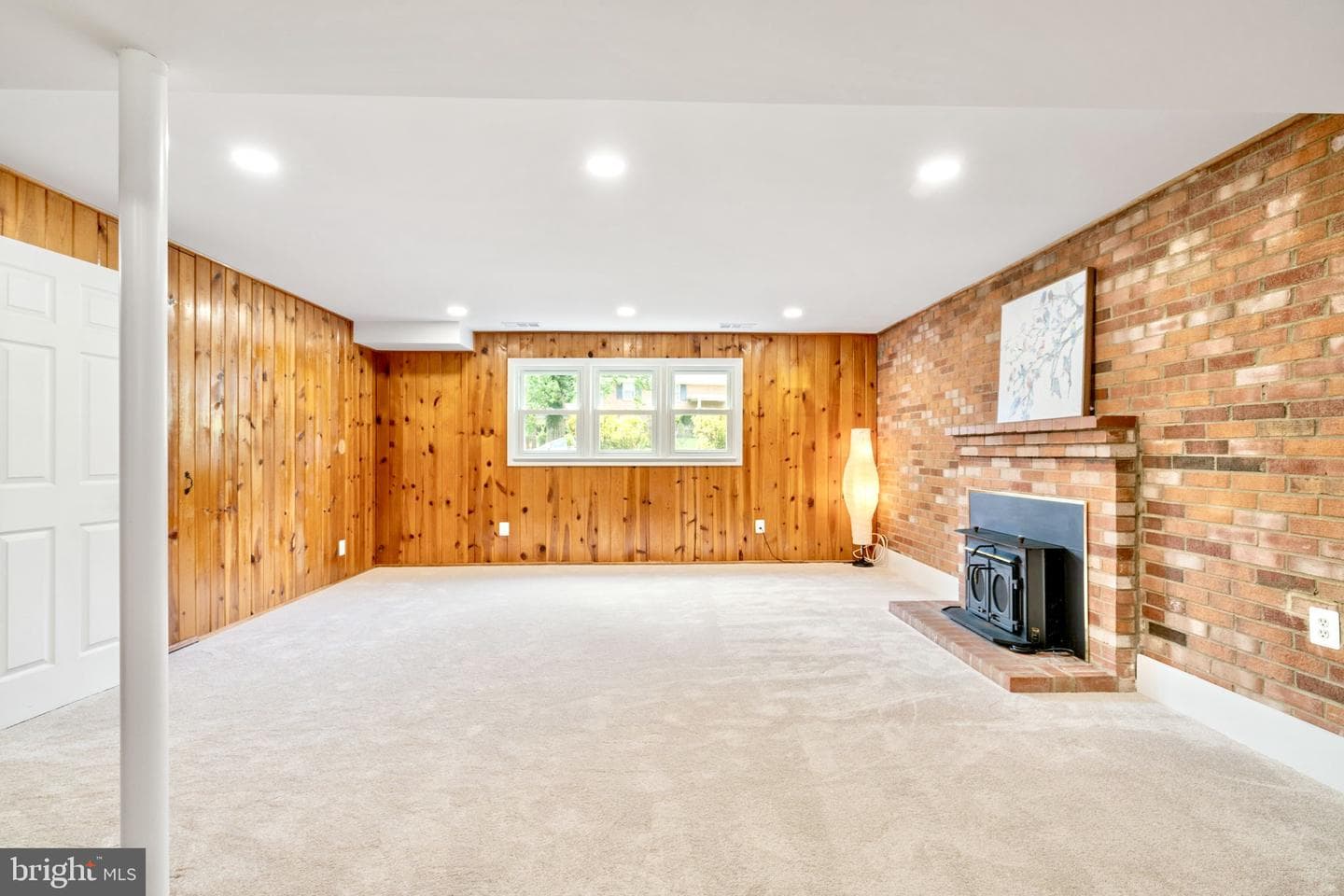 2811 Elsmore Street photo 31
