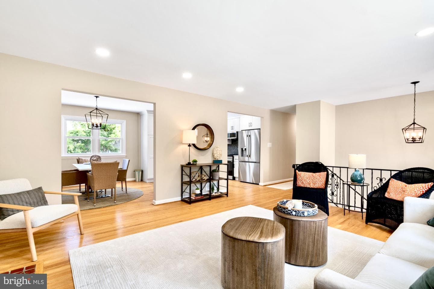 2811 Elsmore Street photo 4