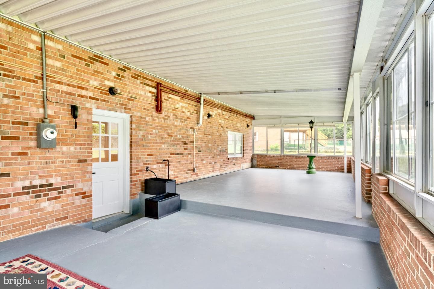 2811 Elsmore Street photo 45