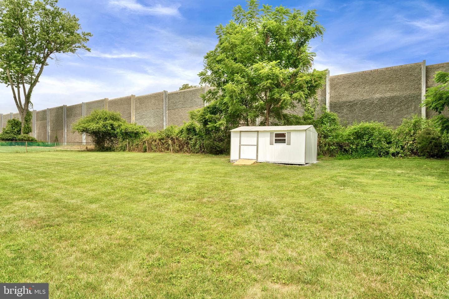 2811 Elsmore Street photo 52