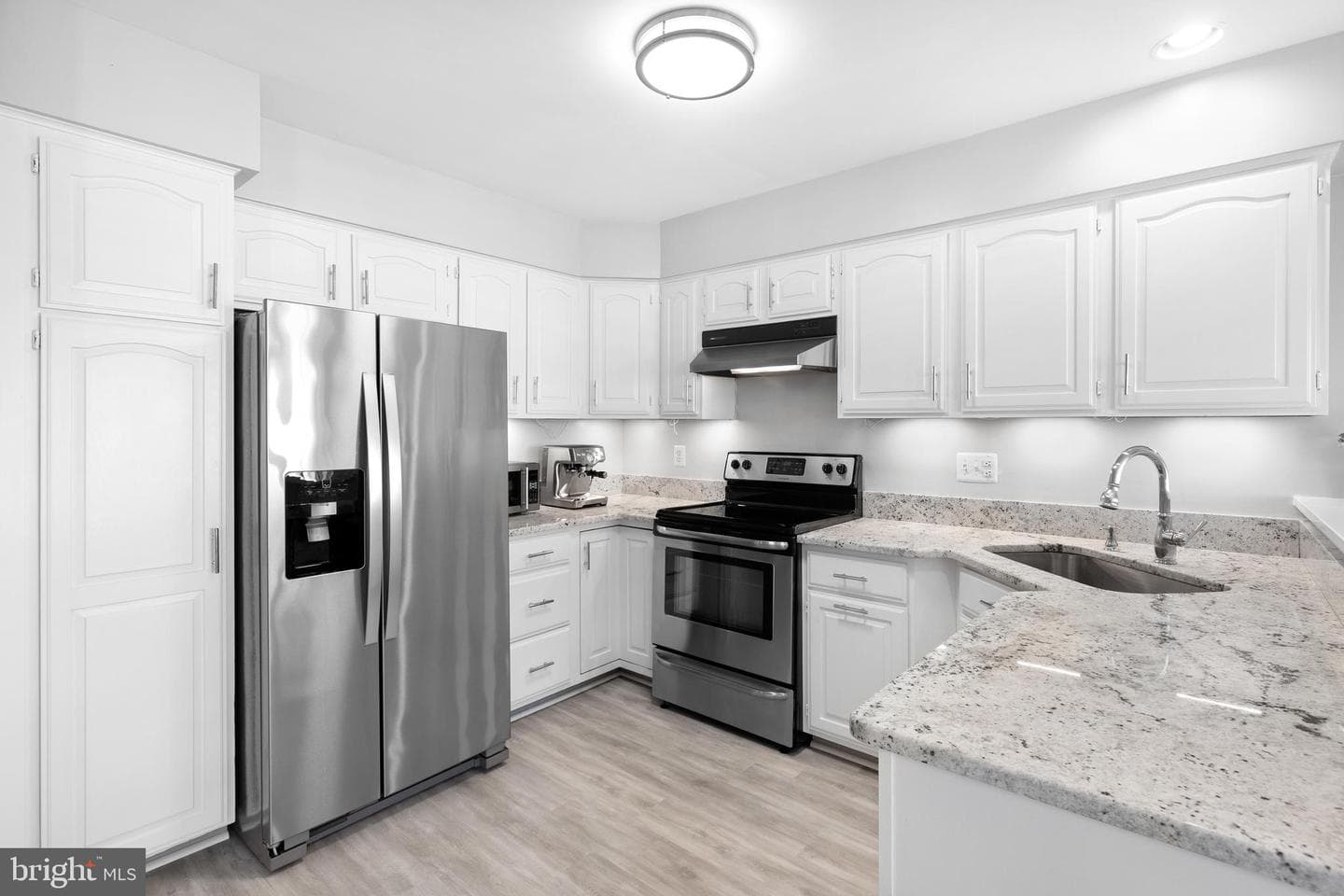 6509 Serenade Place photo 3