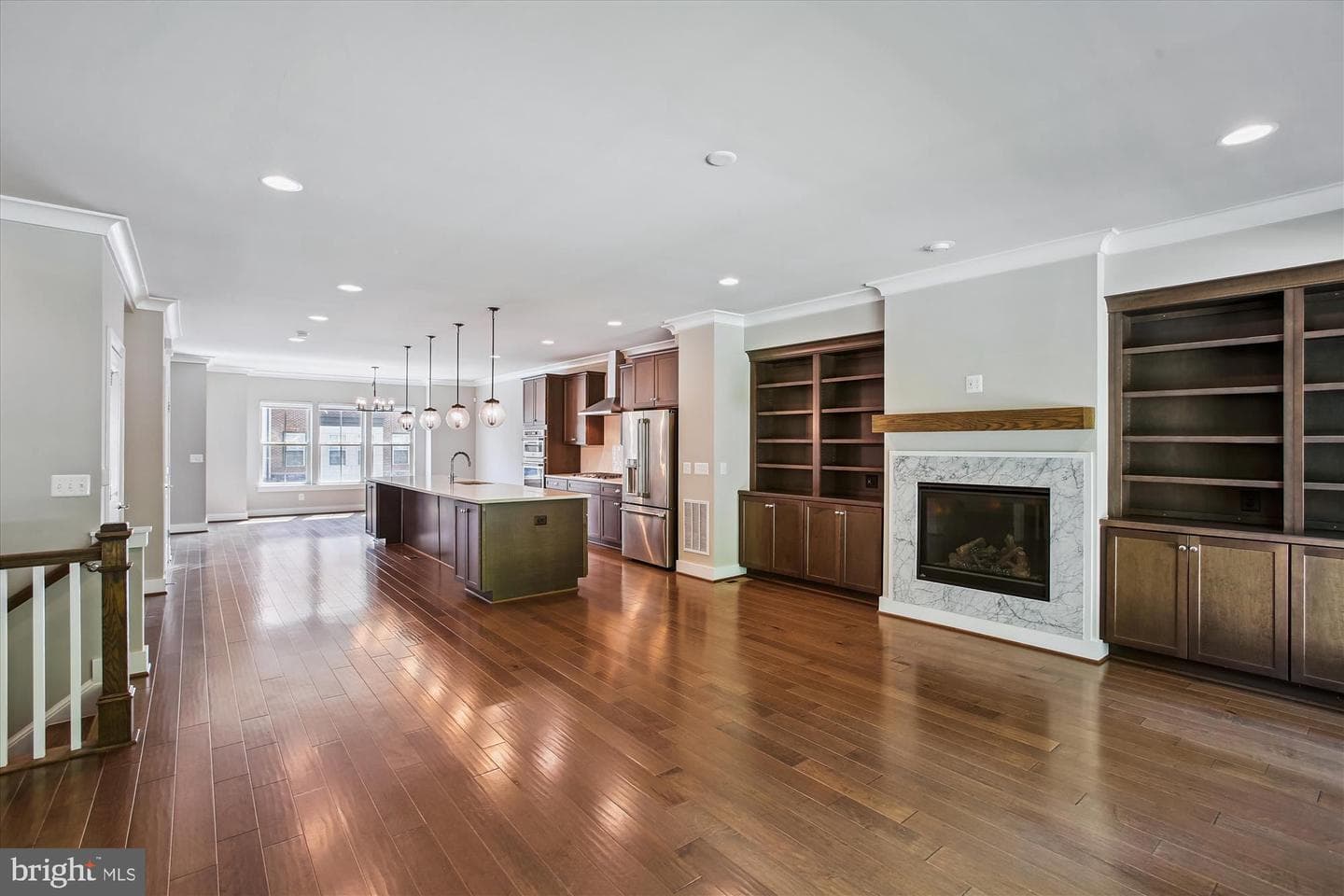 7770 Belvale Drive photo 3
