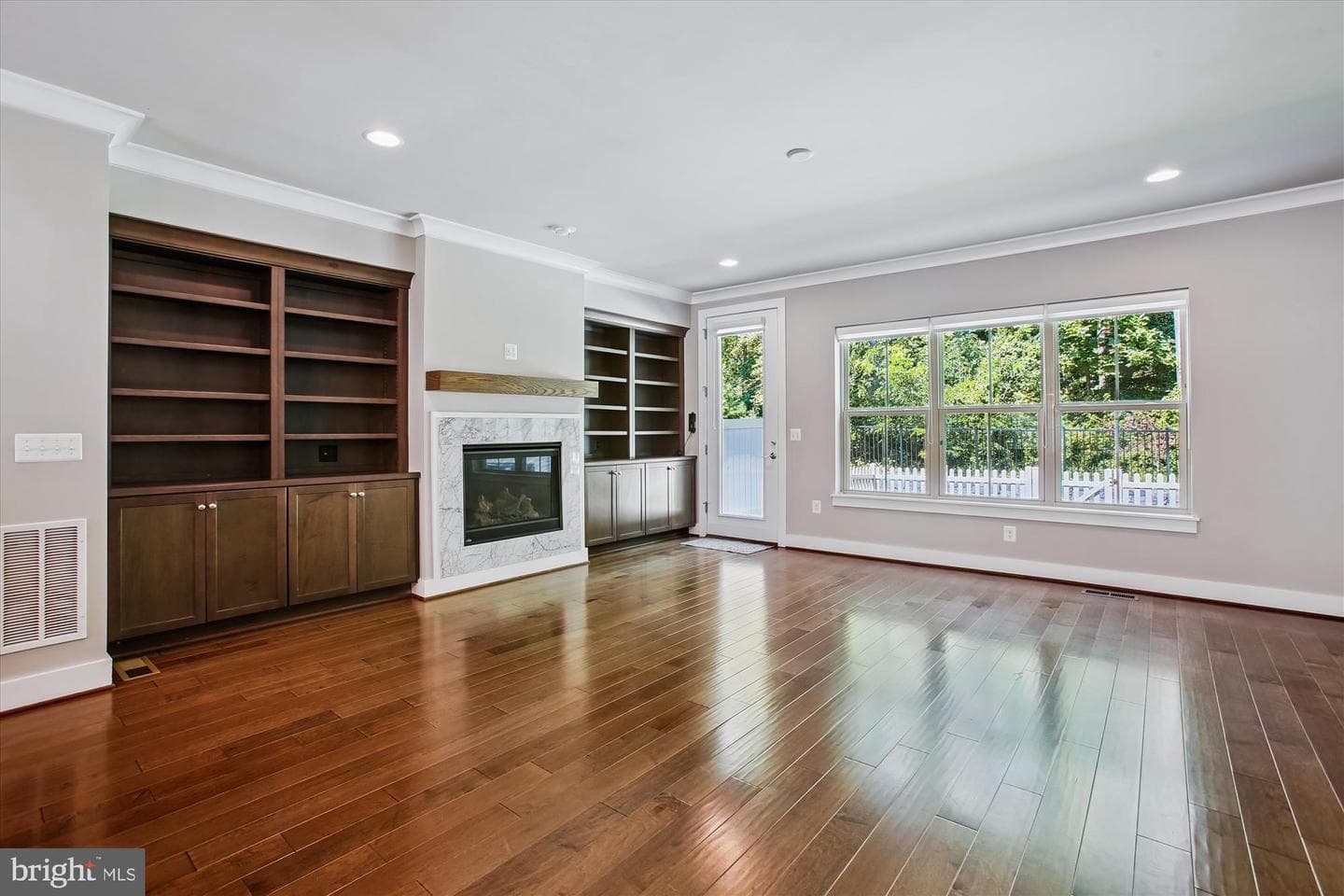 7770 Belvale Drive photo 5