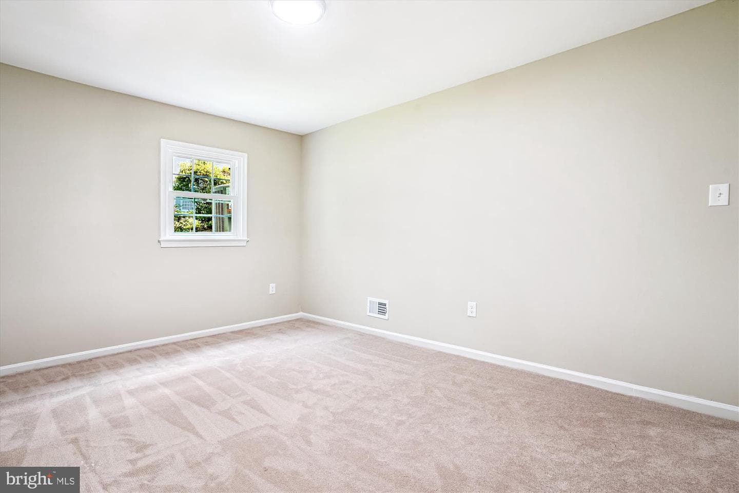 8108 Kings Point Ct. photo 32