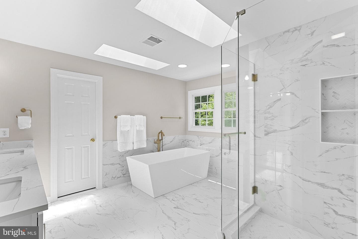 9711 Brookstone Lane photo 38