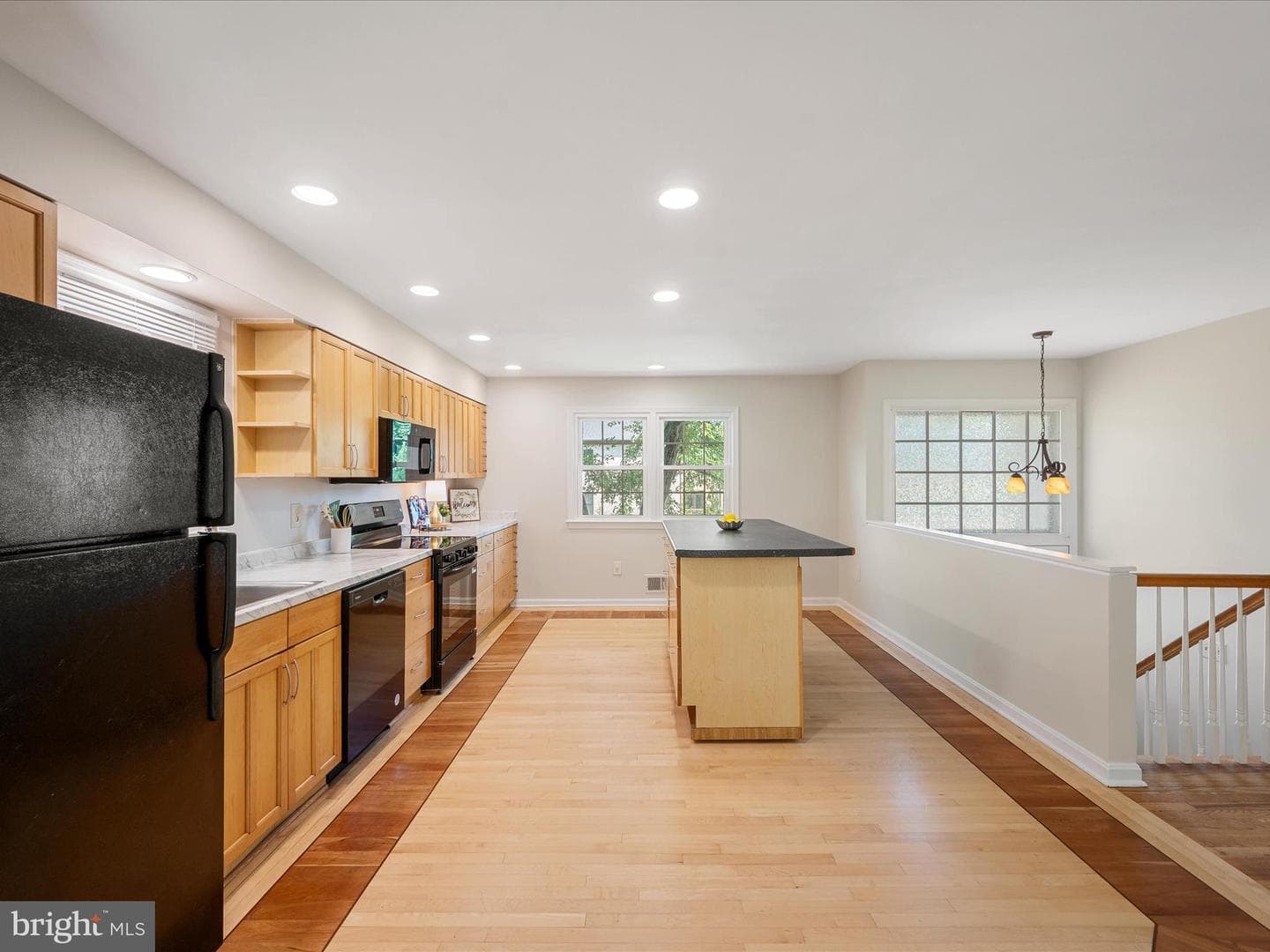 855 Park Avenue photo 14