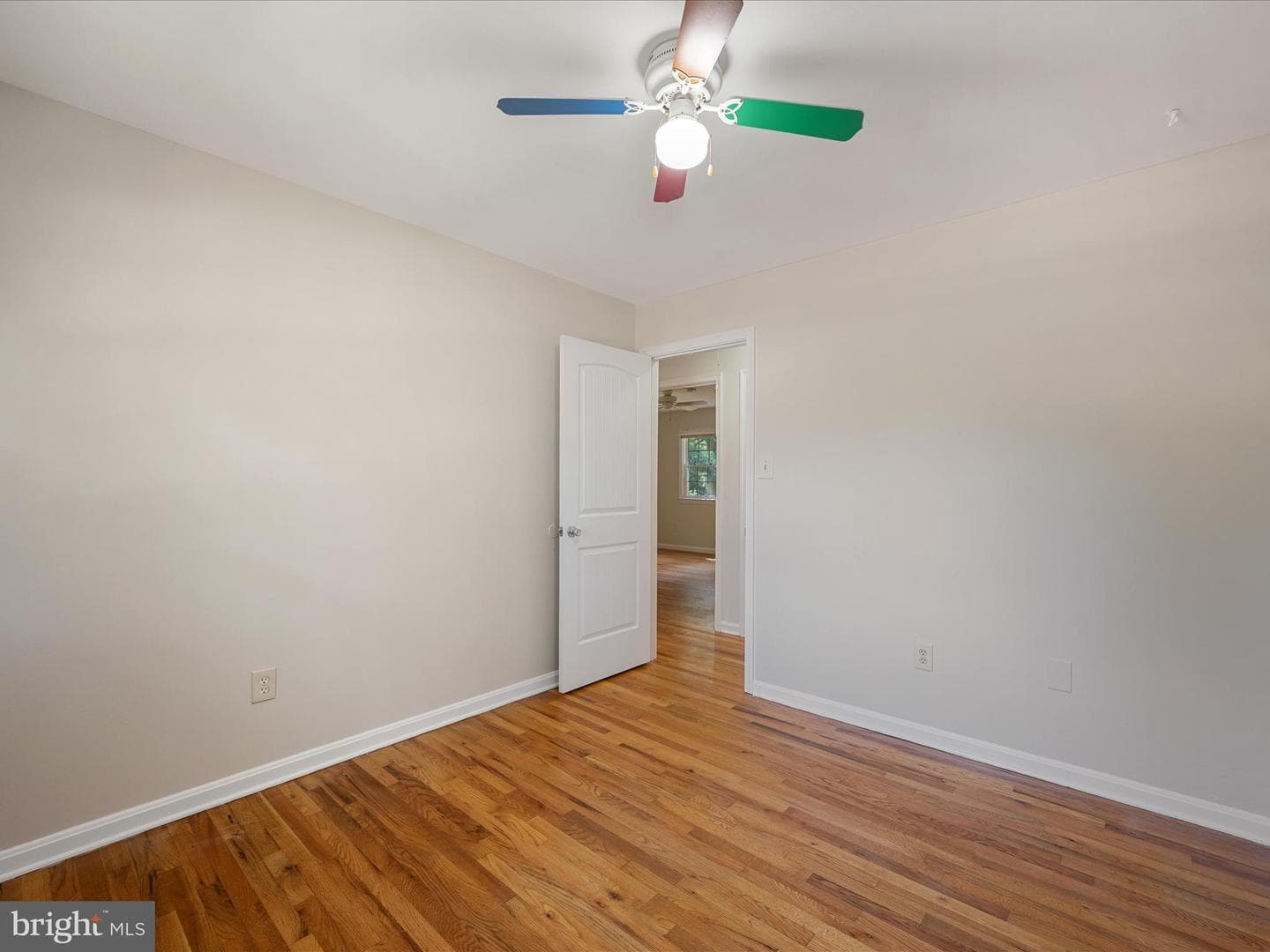855 Park Avenue photo 25