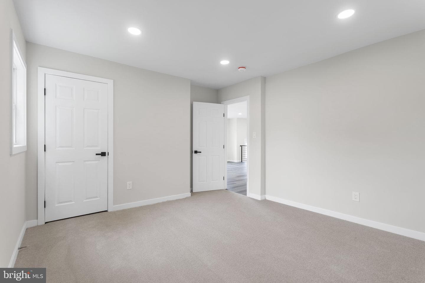 8912 Sylvania Street photo 12