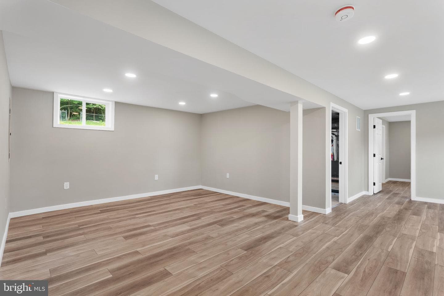 8912 Sylvania Street photo 14