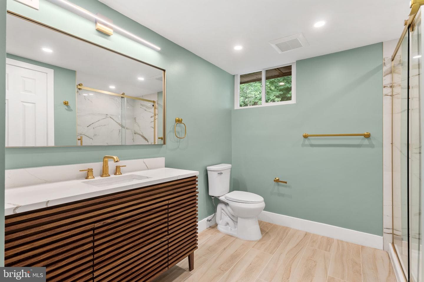 8912 Sylvania Street photo 20