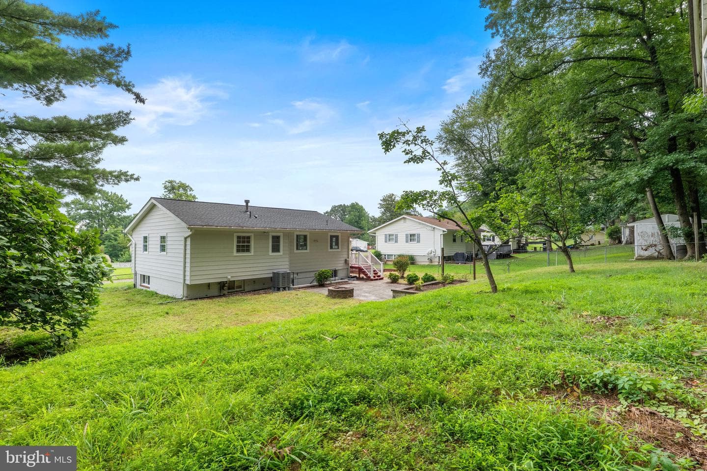 8912 Sylvania Street photo 30
