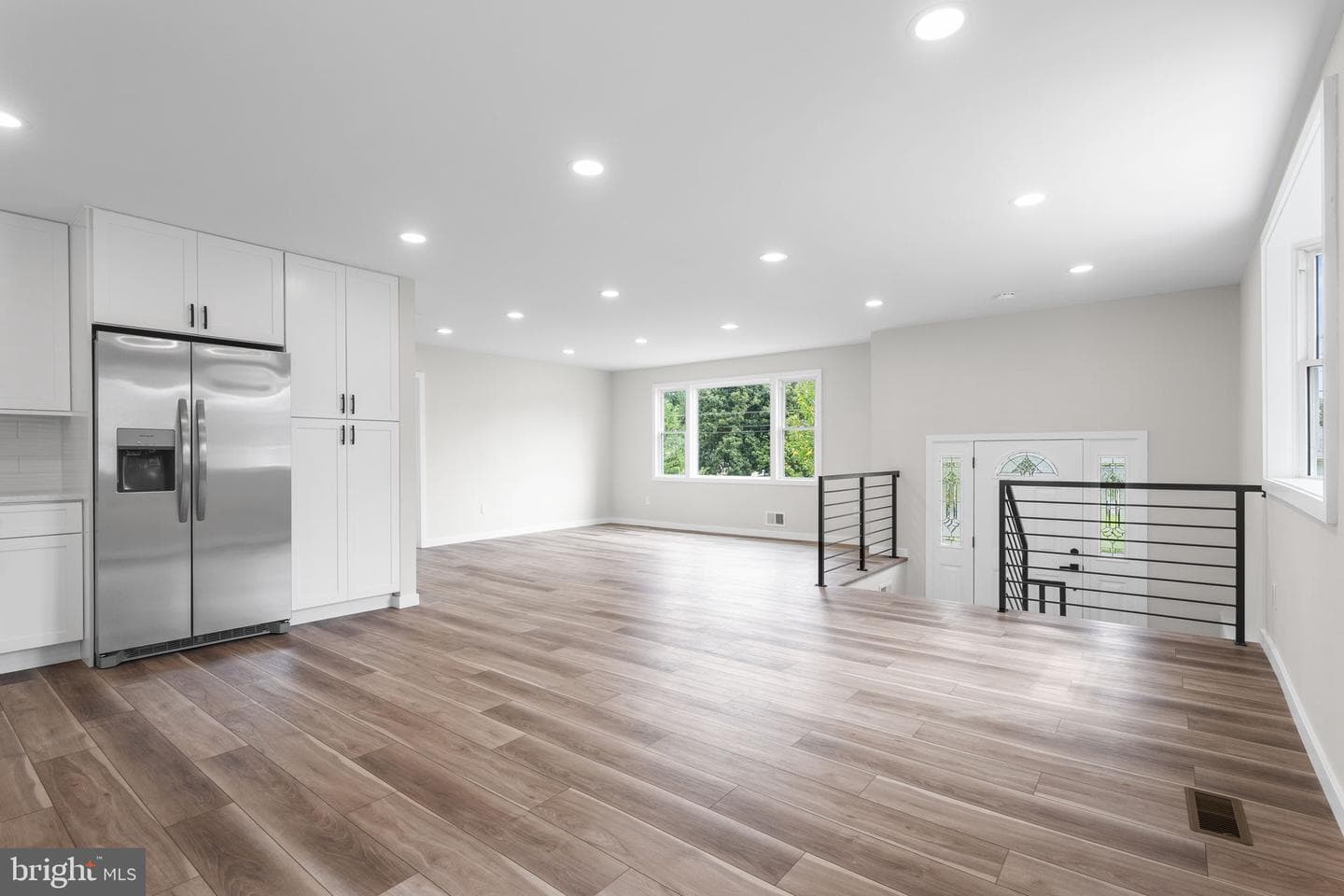 8912 Sylvania Street photo 6