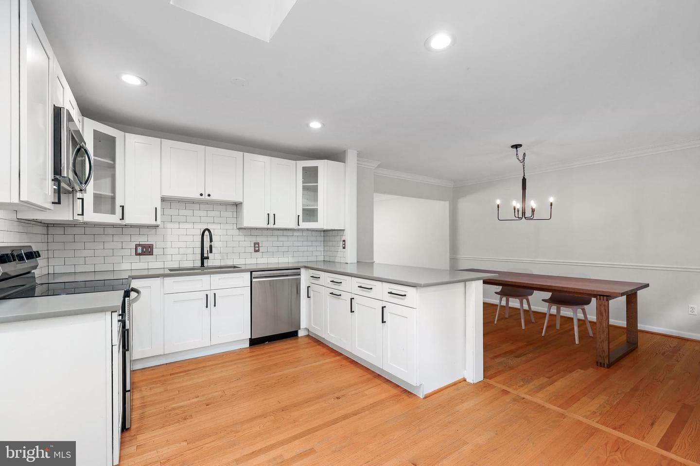 3301 Battersea Lane photo 9