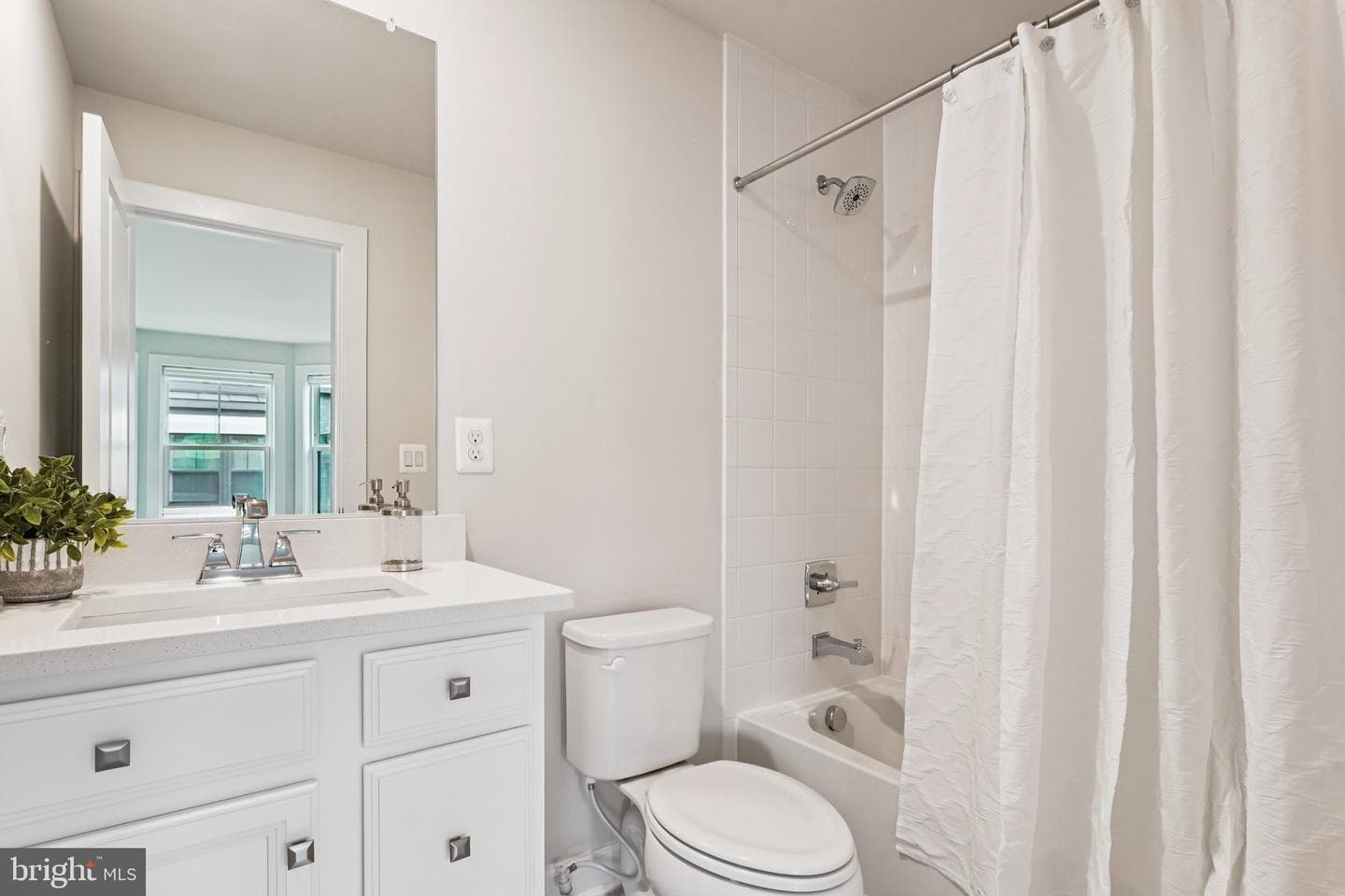 205 Market Square NW #15 photo 32