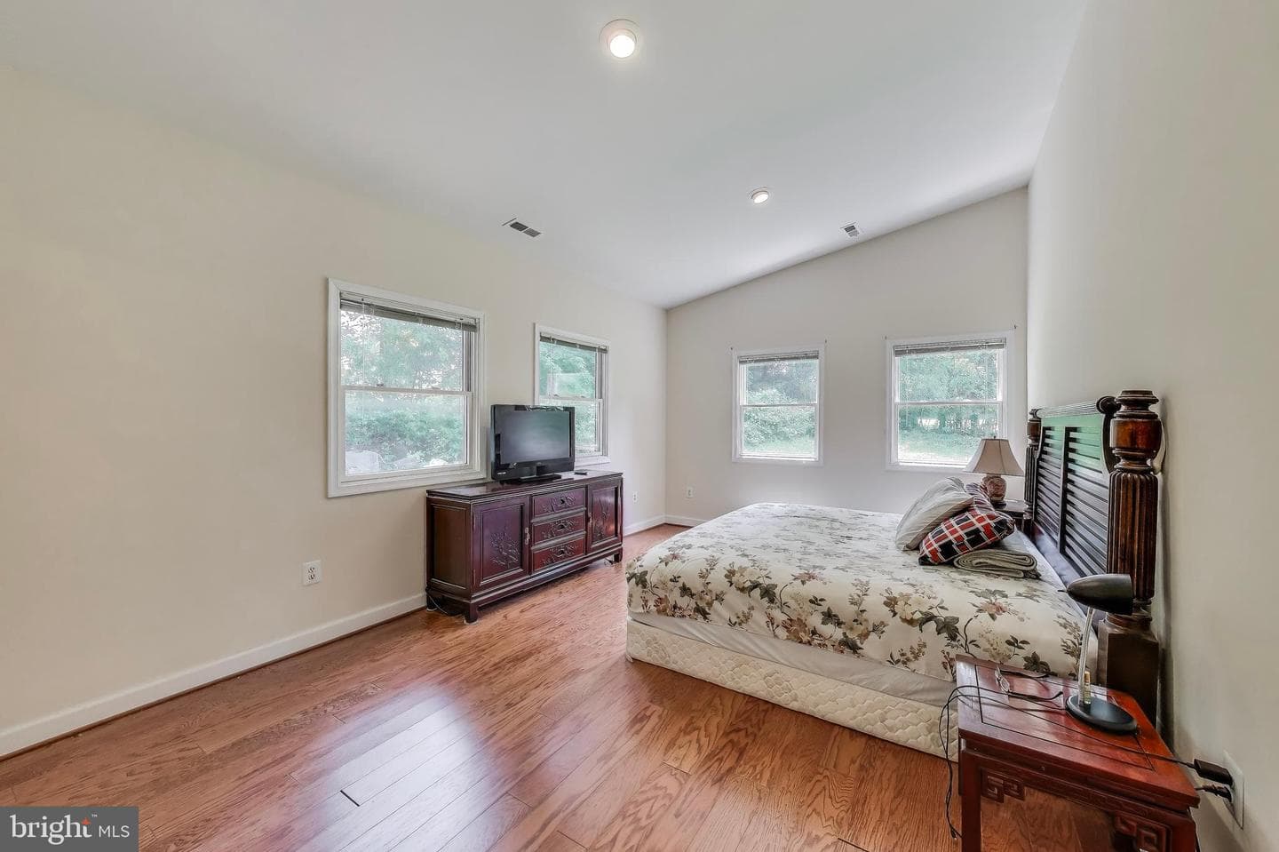 3603 John Court photo 17
