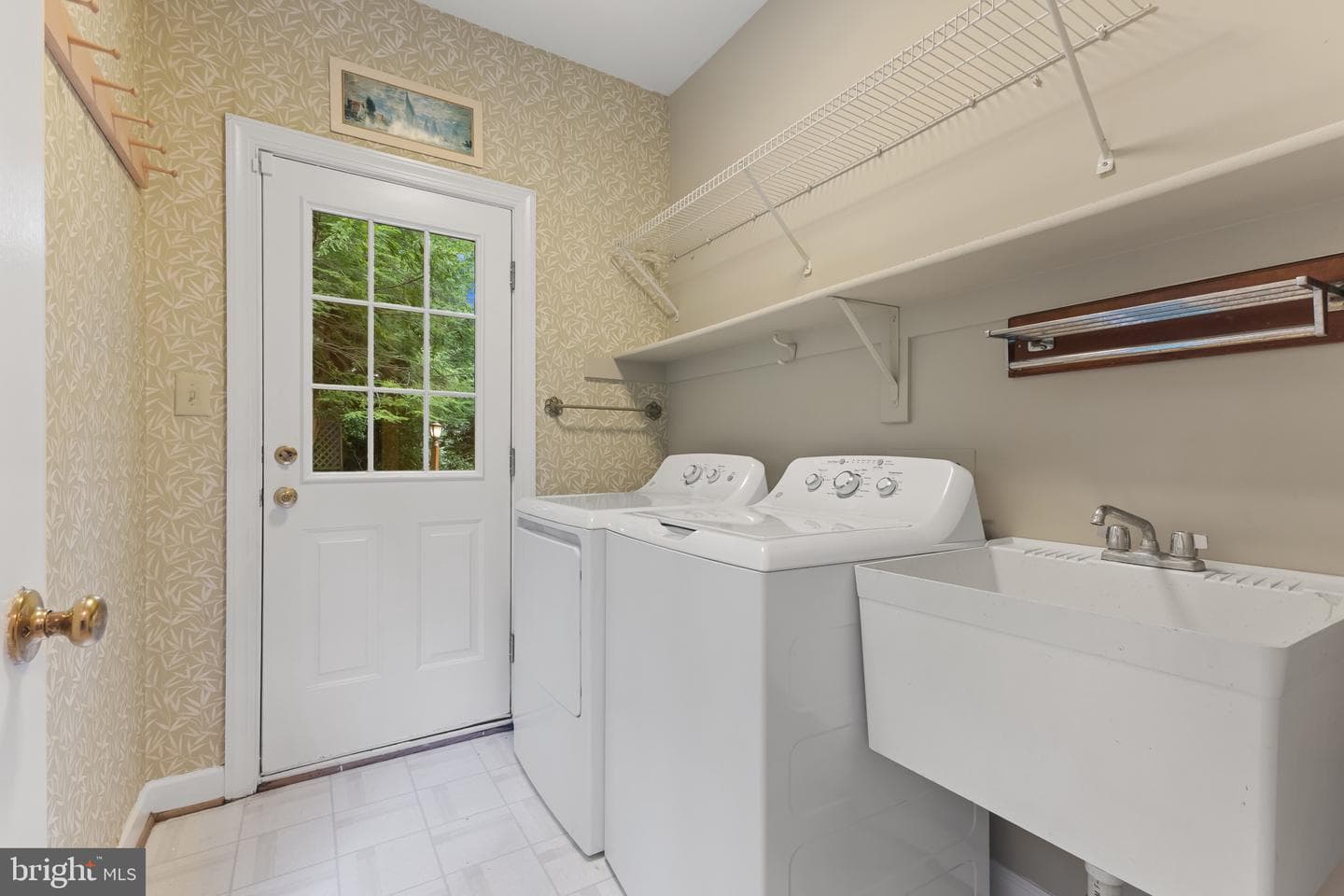 1201 Essex Manor Court photo 23