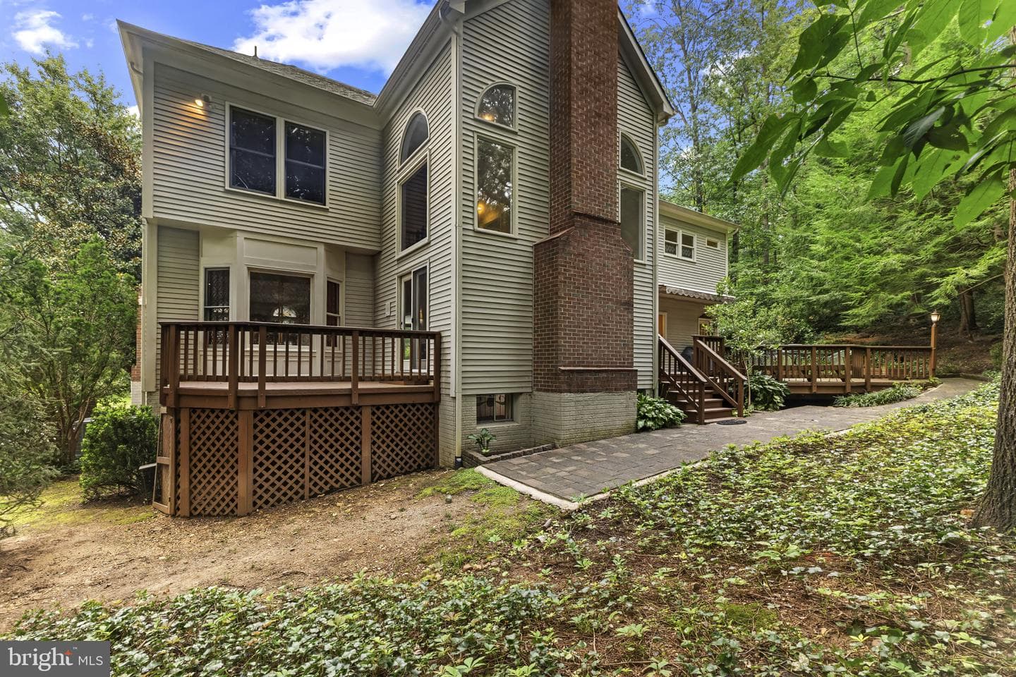 1201 Essex Manor Court photo 4