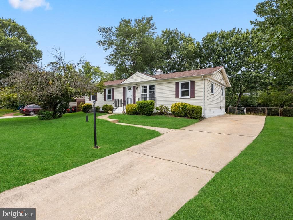 8018 Imperial Street photo 1