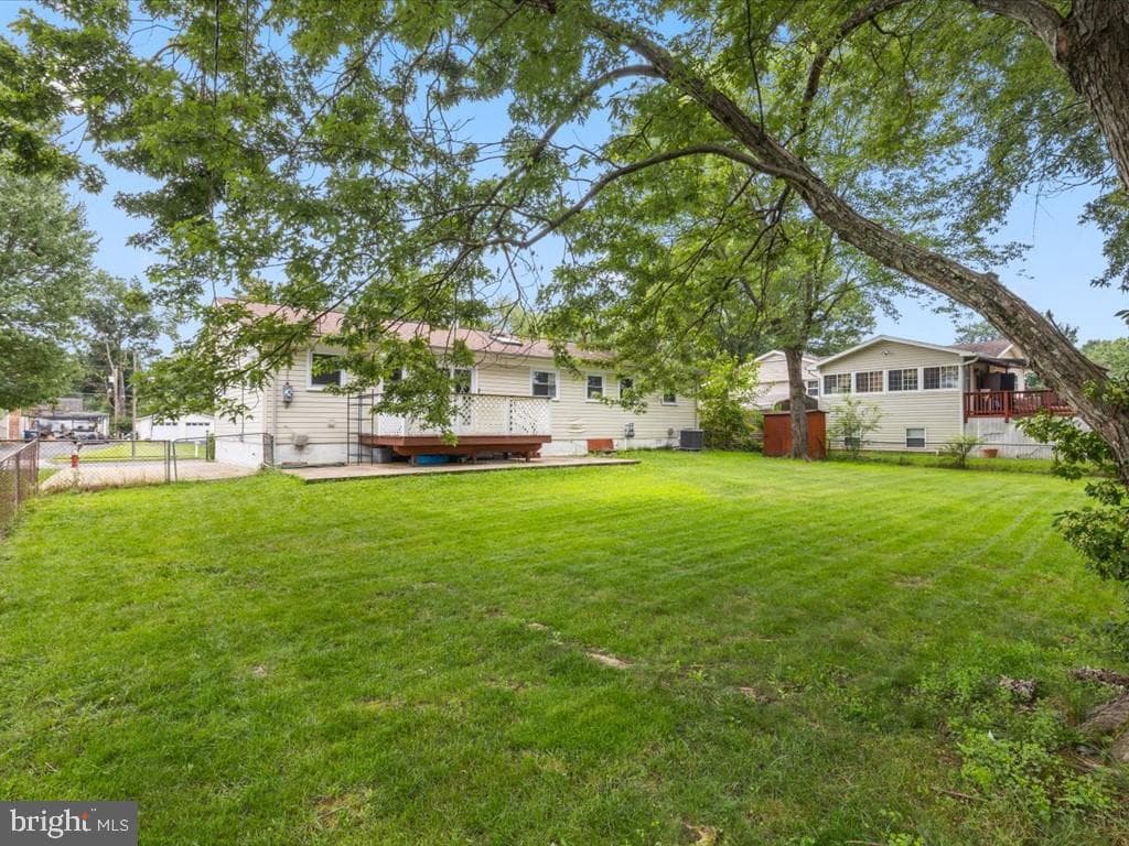 8018 Imperial Street photo 10