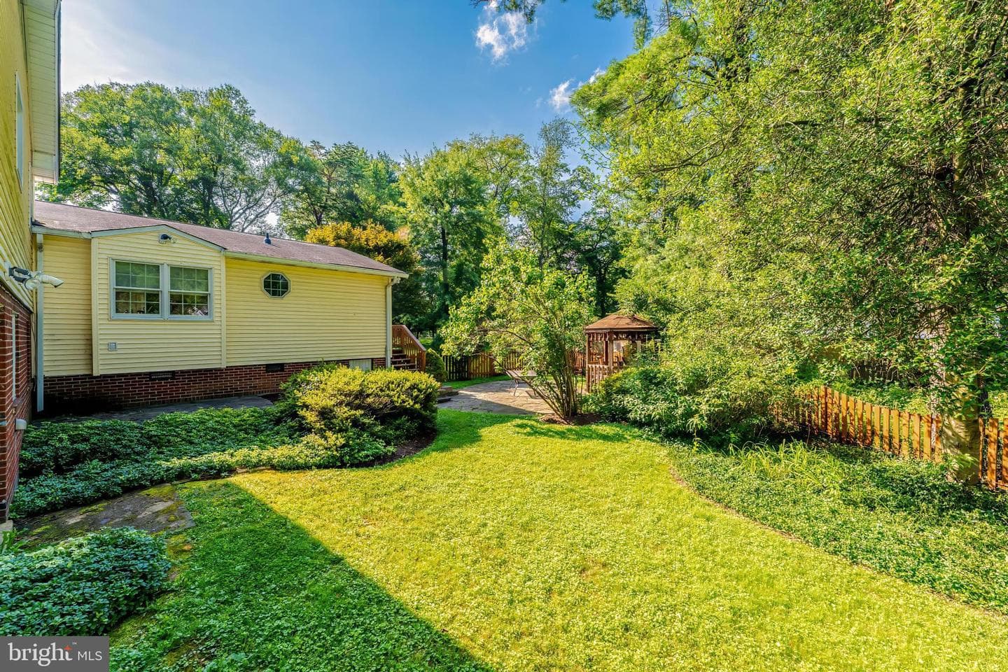 242 Hillside Circle SW photo 13