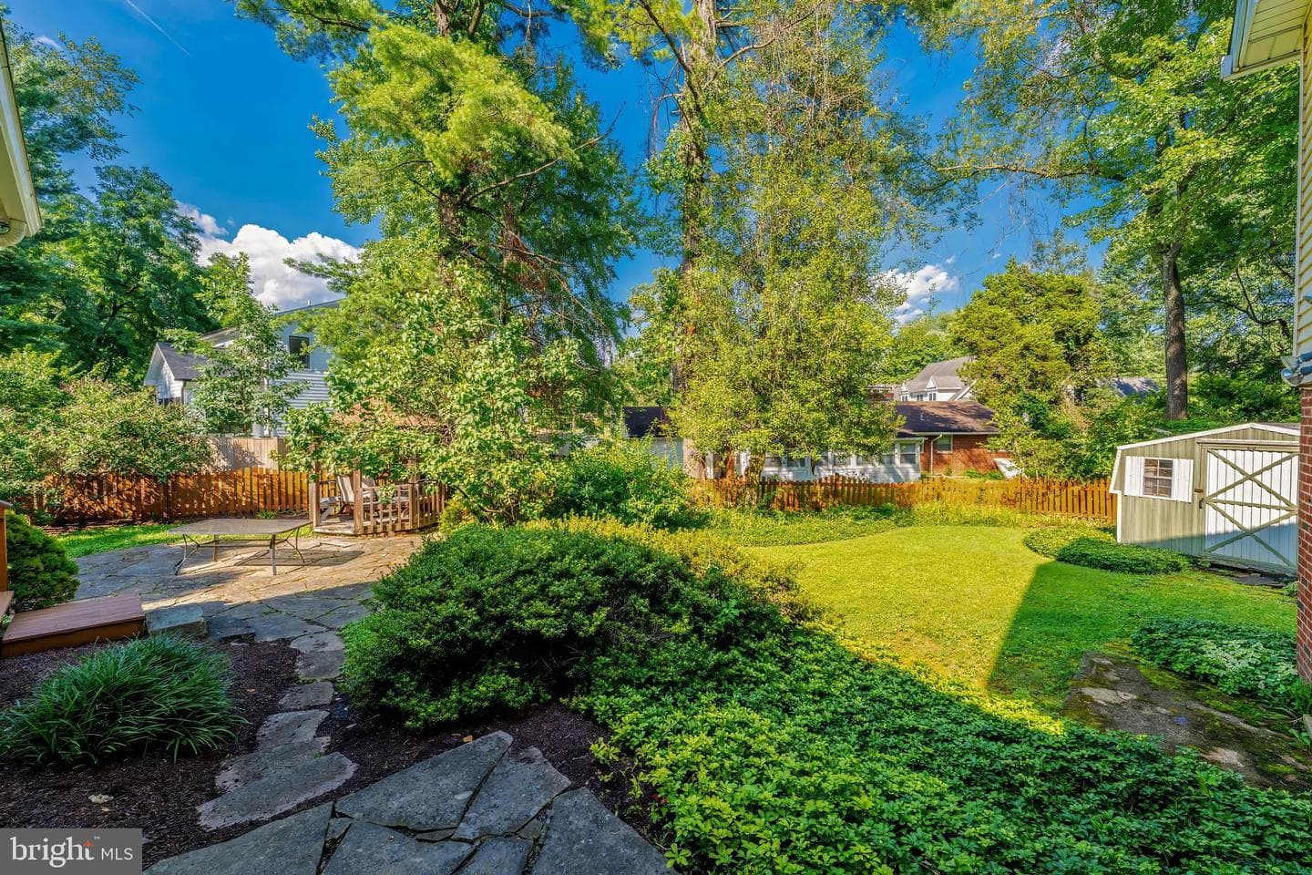 242 Hillside Circle SW photo 15