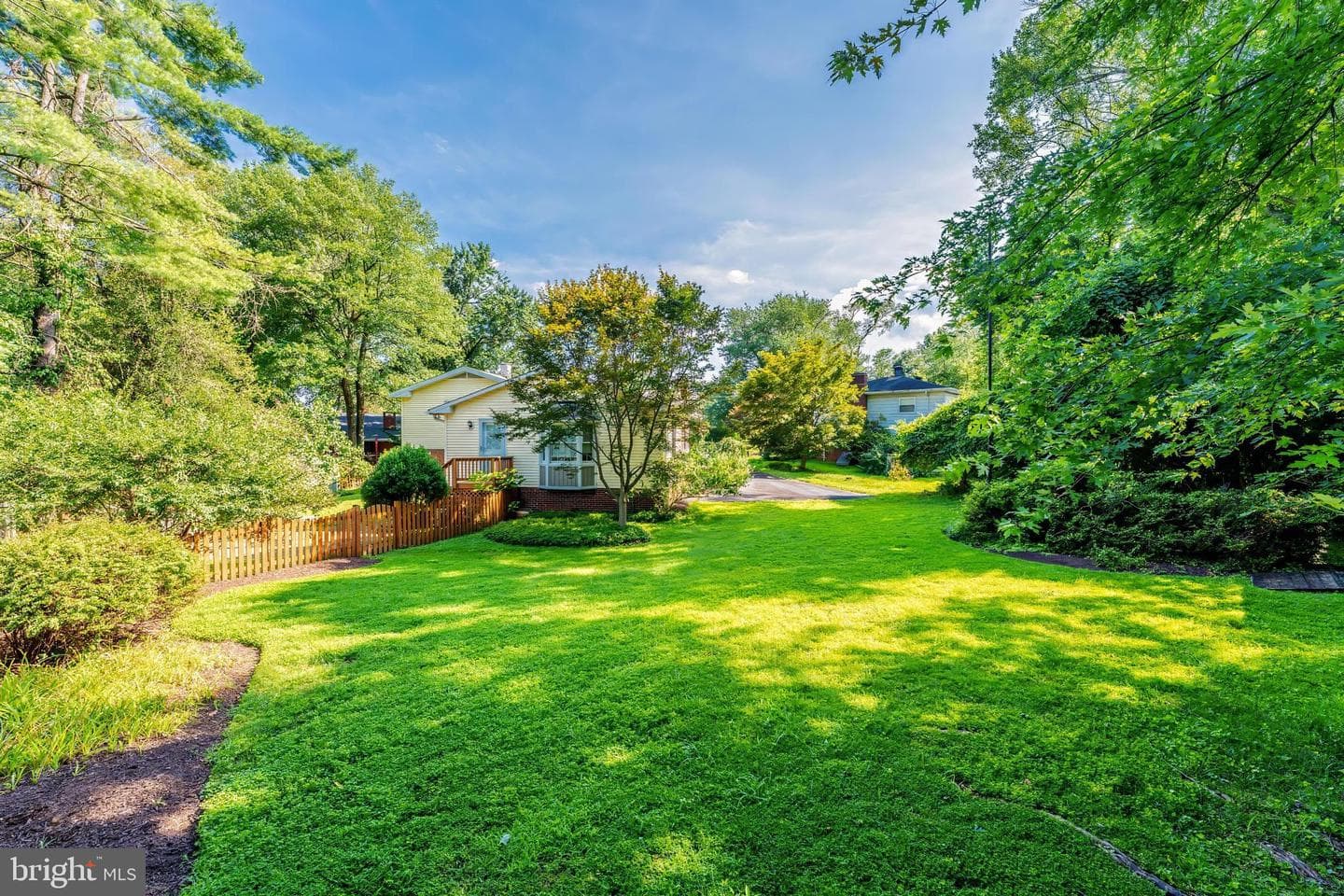 242 Hillside Circle SW photo 8