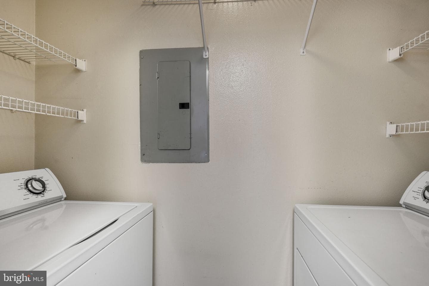 1524 Lincoln Way #406 photo 14