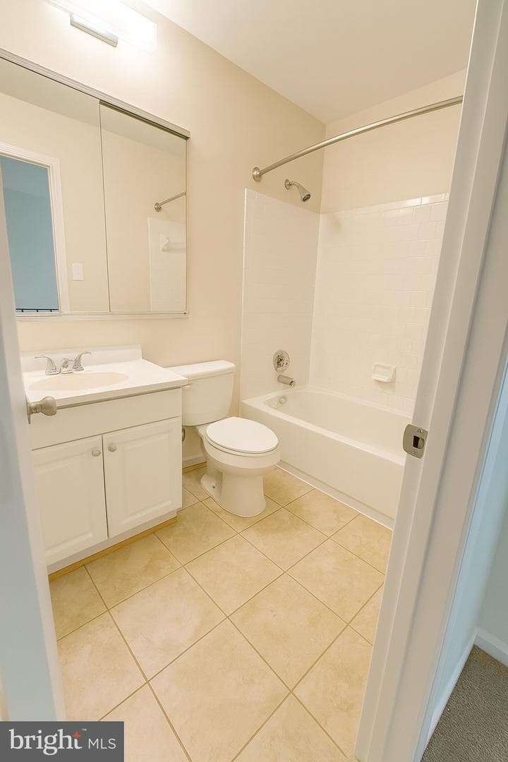 4127 Weeping Willow Court #142-A photo 10