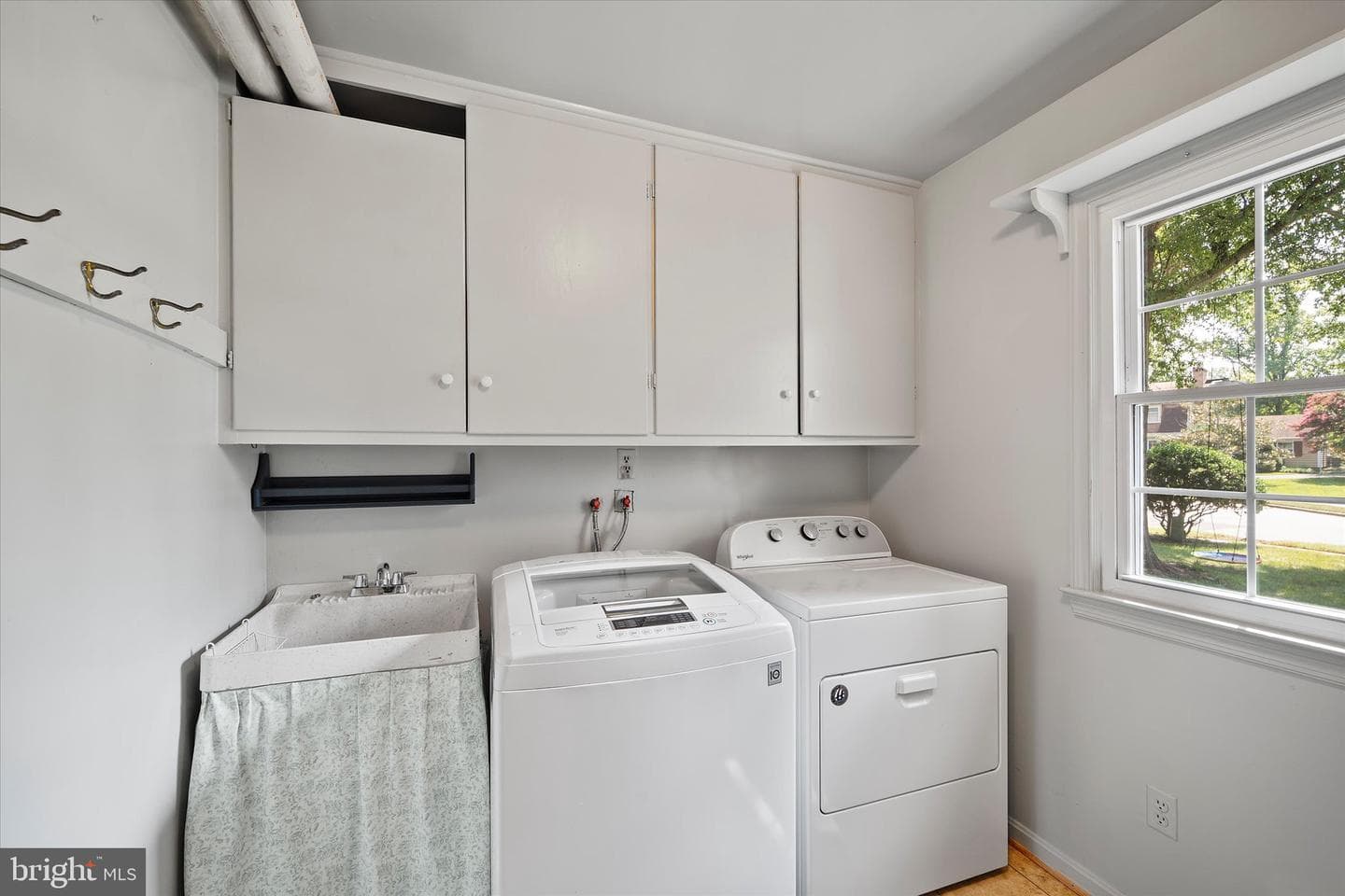 8604 Pilgrim Court photo 21